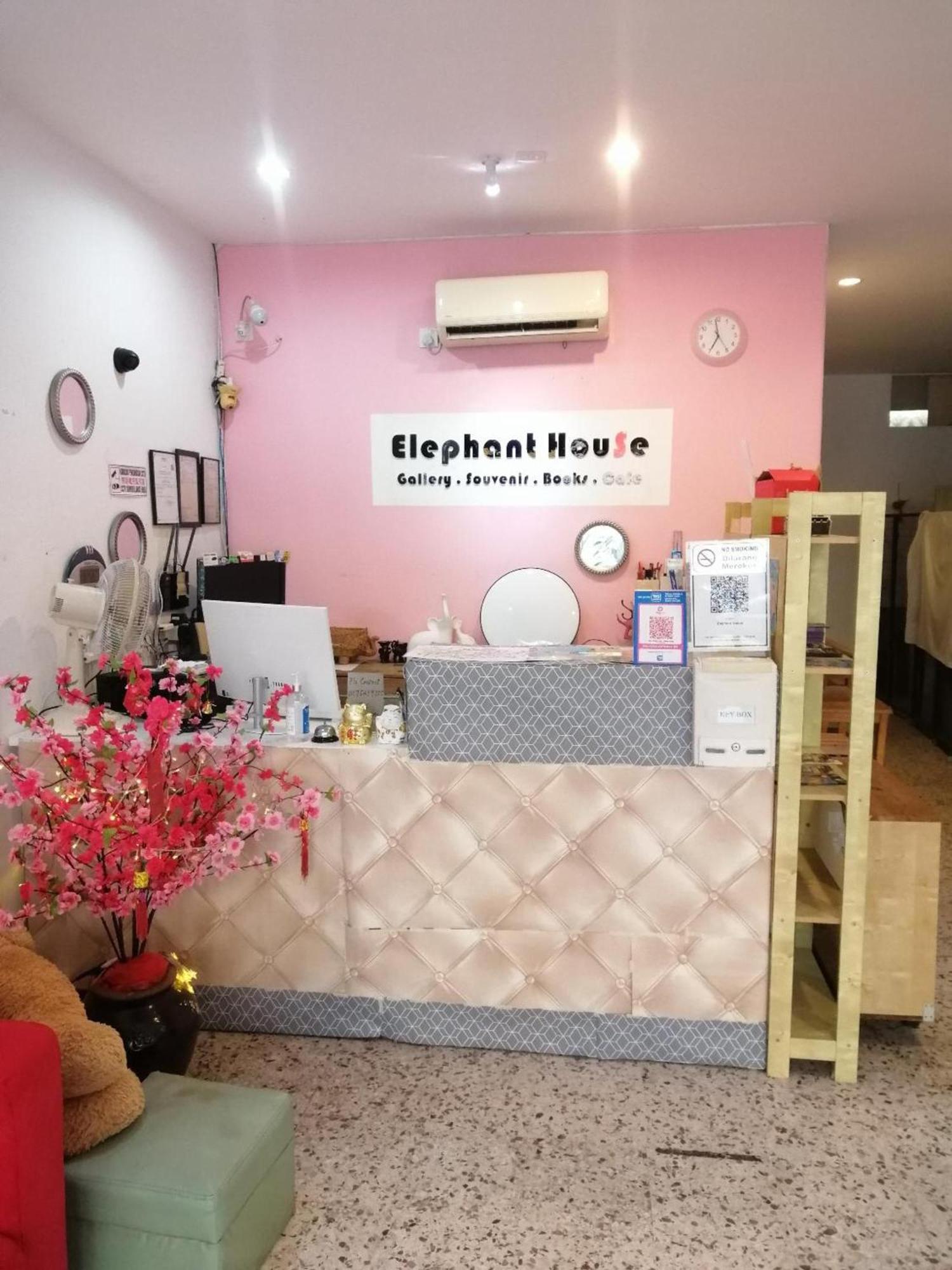Oyo 91068 Elephant House Boutique Hotel George Town Buitenkant foto